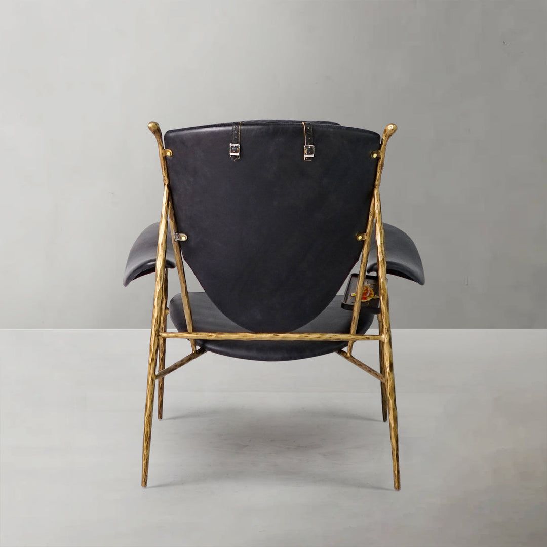 Thades Enamel Wooden Plate Leather Armchair