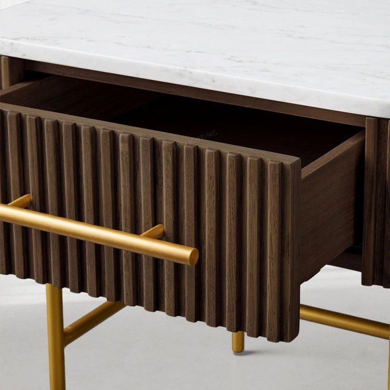 Fioley End Table with Drawer