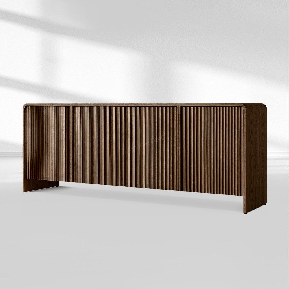 Aloven 4-door Sideboard