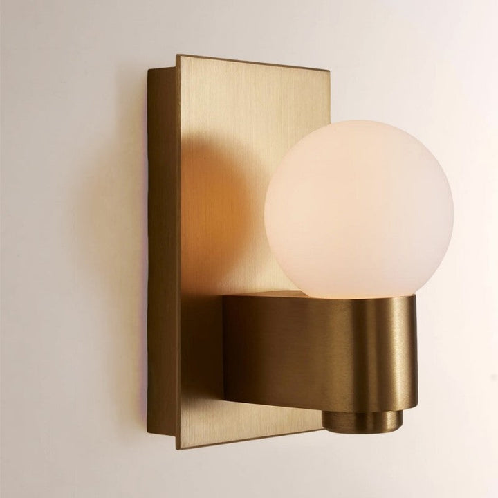 Vasen Sconce