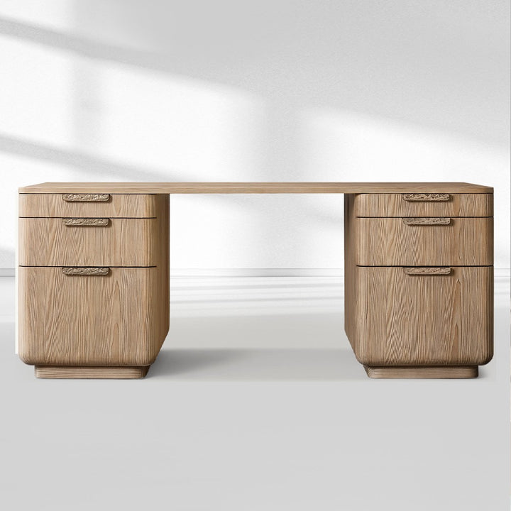 Cirano Desk