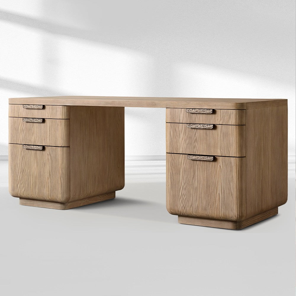 Cirano Desk