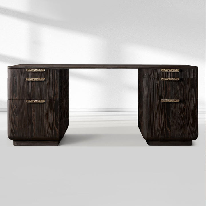Cirano Desk
